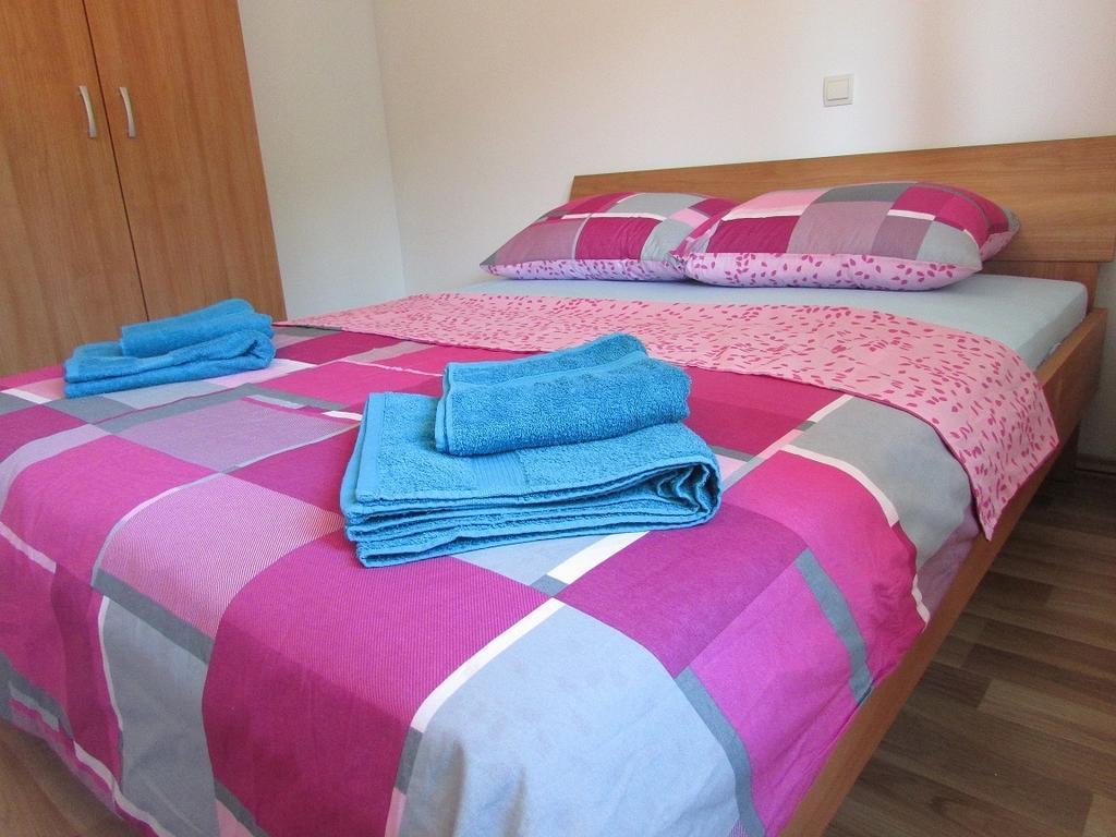 Dubravka Apartmani Mokošica Rum bild